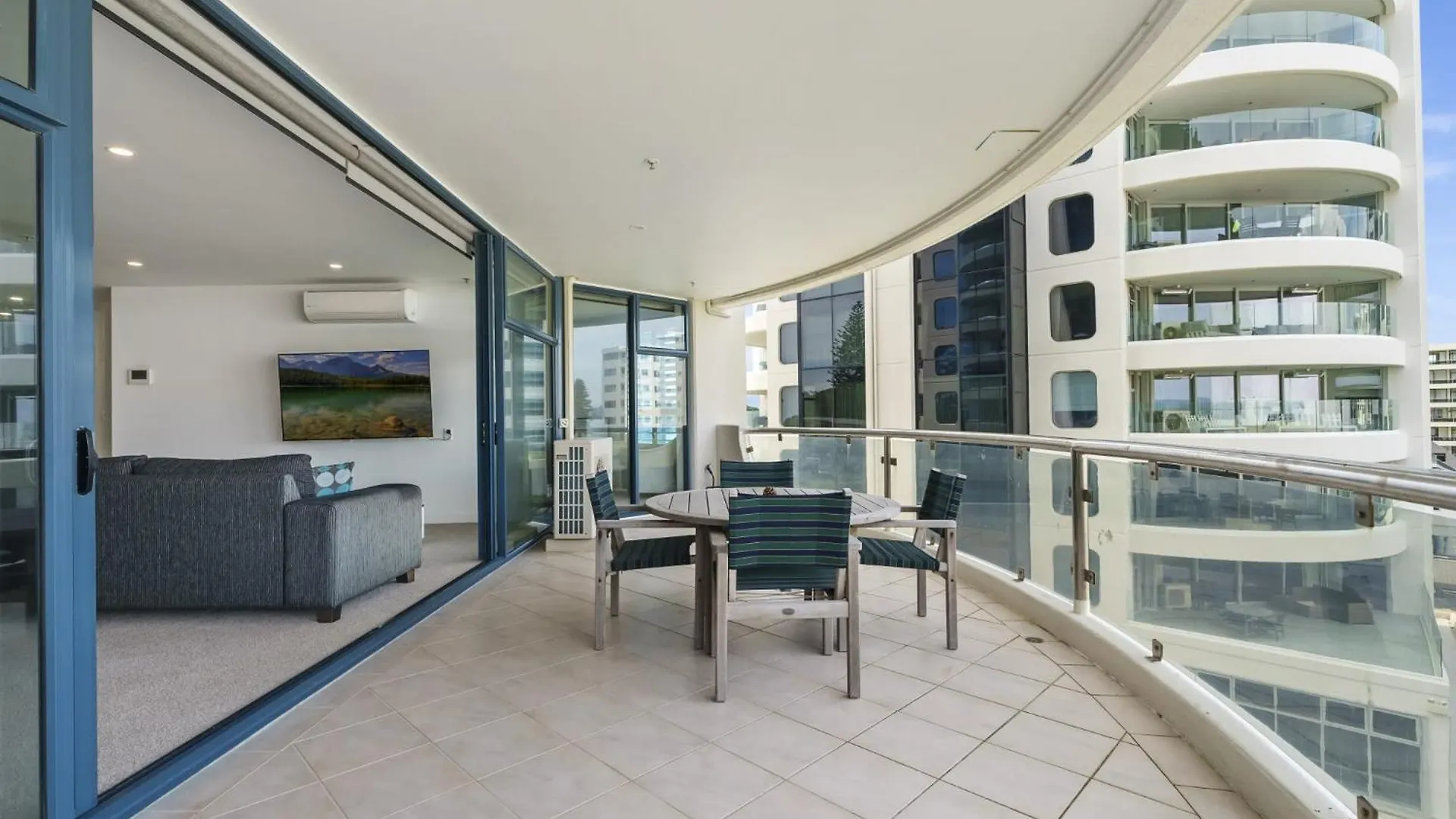 Oceanstyle On Main Apartment Mount Maunganui